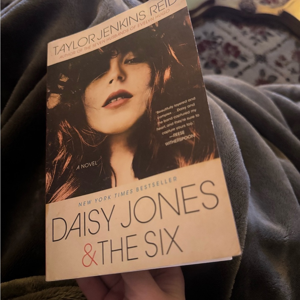 Daisy Jones & The Six Book